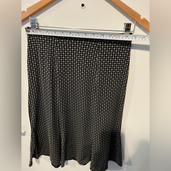 Gap skirt size small - Picture 3 of 7